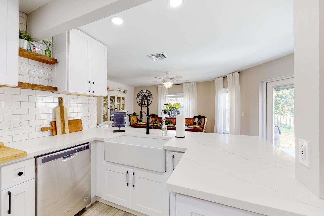 Palm Dreams Villa Greenacres City Екстериор снимка